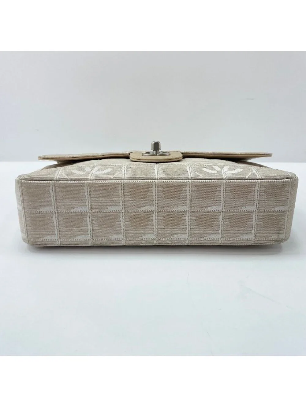 Chanel Shoulder Bag New Travel Line 25